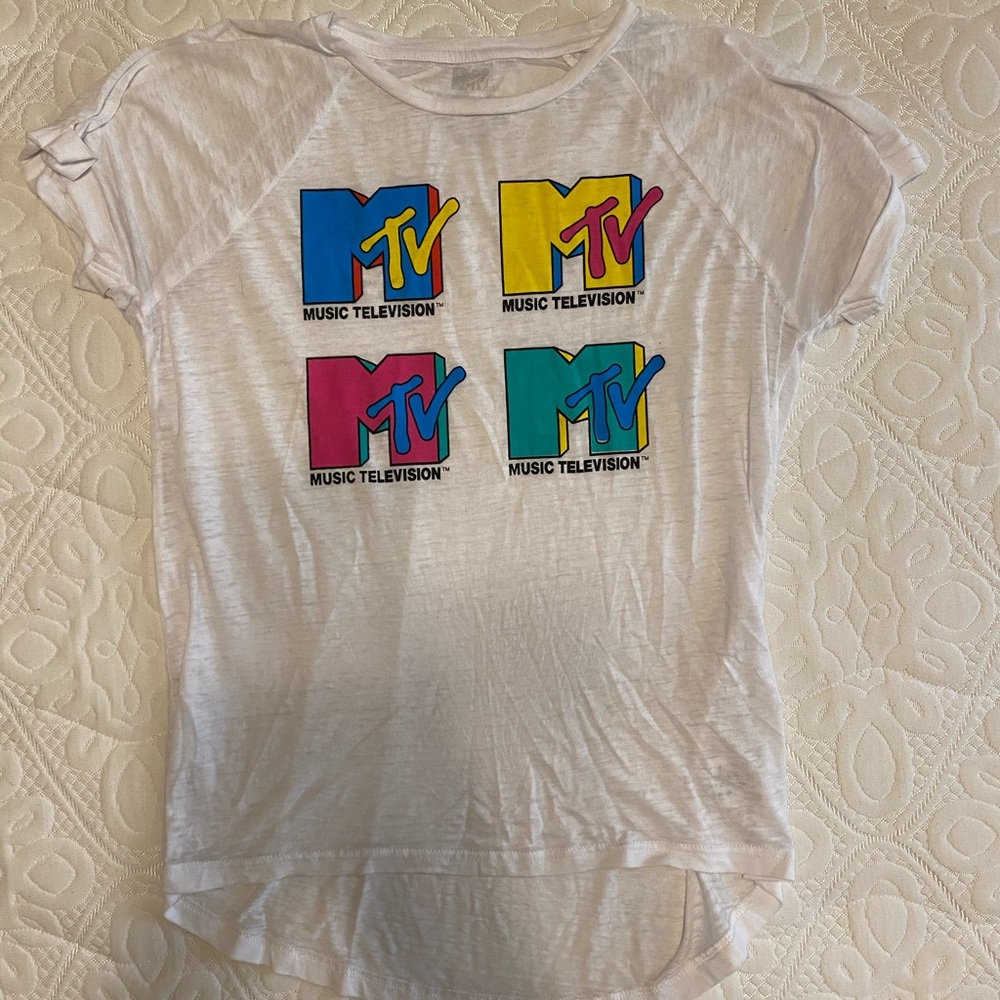 Graphic t